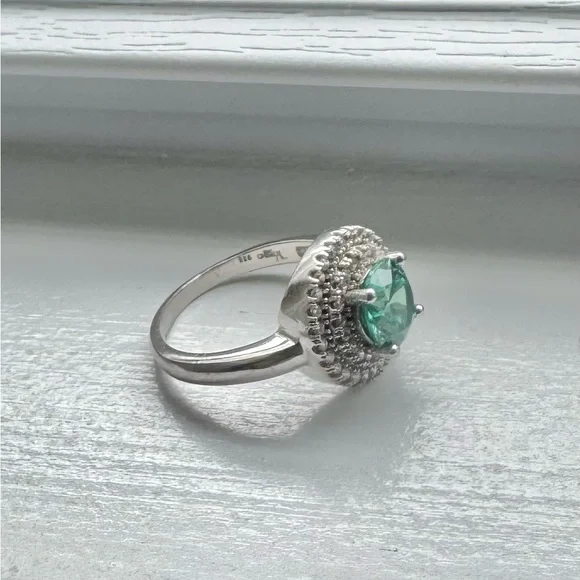 ⚡️SALE⚡️Moissanite and diamond ring. Sterling silver size 6 - Picture 5 of 6